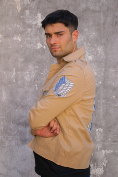 Chaqueta Attack on Titan Shingeki no kyojin en internet