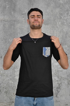 Remera Attack on Titan Alas de la Libertad