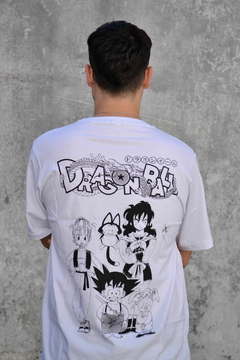 Remera Dragon Ball Blanca en internet