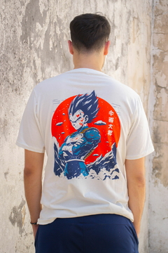 Remera Vegeta doble estampa - comprar online