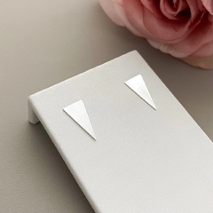 Brinco de Prata Triângulo Liso - comprar online