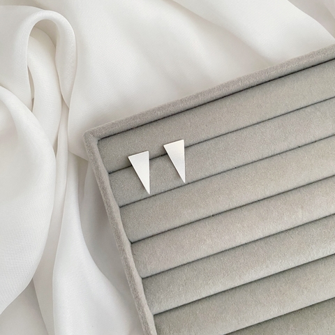 Brinco de Prata Triângulo Liso