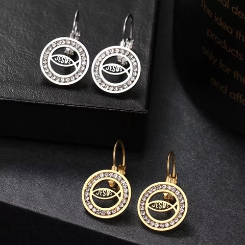 brinco redondo símbolo Jesus peixe semi joia pedraria