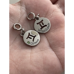 berloque signos com frases e pedra da cor do signo - berloque da nina