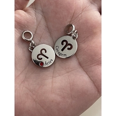 berloque signos com frases e pedra da cor do signo - berloque da nina