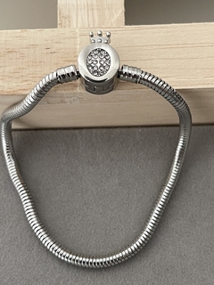 Pulseira de berloques coroa em o cravejada na internet