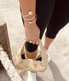 Bracelete trevo dourado 3 voltas madrepérola na internet