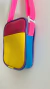 Bolsa Rosa com bolso amarelo na internet