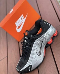 Banner da categoria Nike shox r4