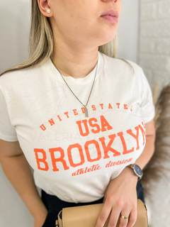 T-Shirt Brooklin 100% algodão na internet