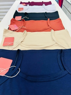 Regata em Viscolinho Cecília - Plus Size