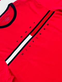 Playera Tommy Hilfiger. - comprar en línea