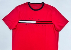 Playera Tommy Hilfiger.
