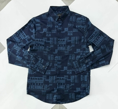 camisa Armani Exchange.