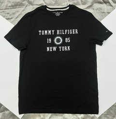 Playera tommy hilfiger.