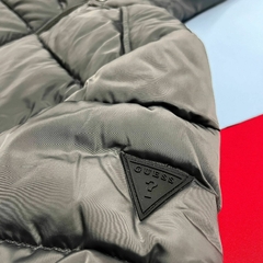 chamarra guess. - comprar en línea