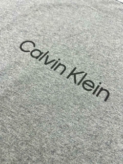 Playera Calvin Klein. - comprar en línea