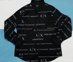camisa Armani Exchange.