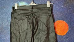 Pantalon cuerina en internet