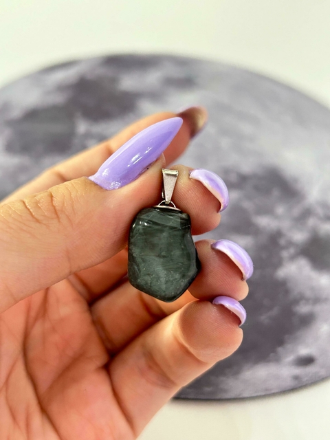 Pingente Olho de Gato - Proteção, Desafios, Crescimento Profissional