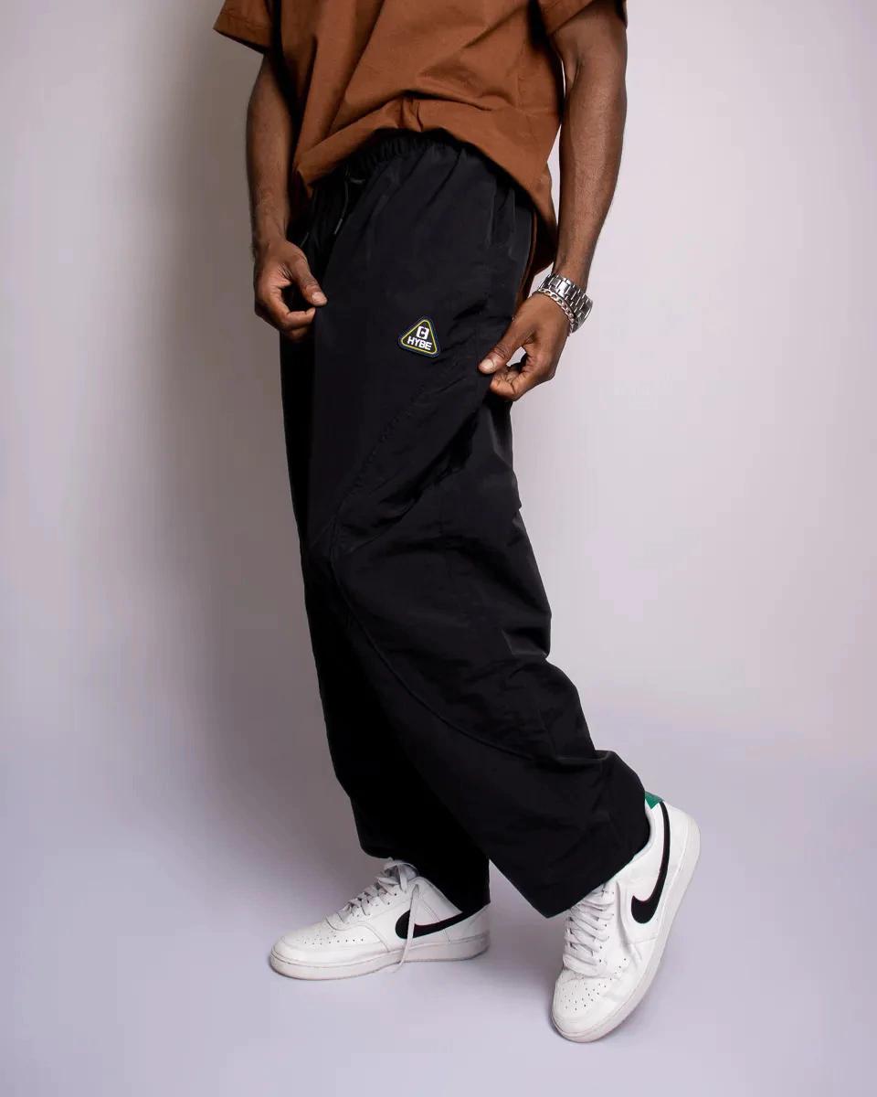 Calça Hybe Logo Sportwear - Preta