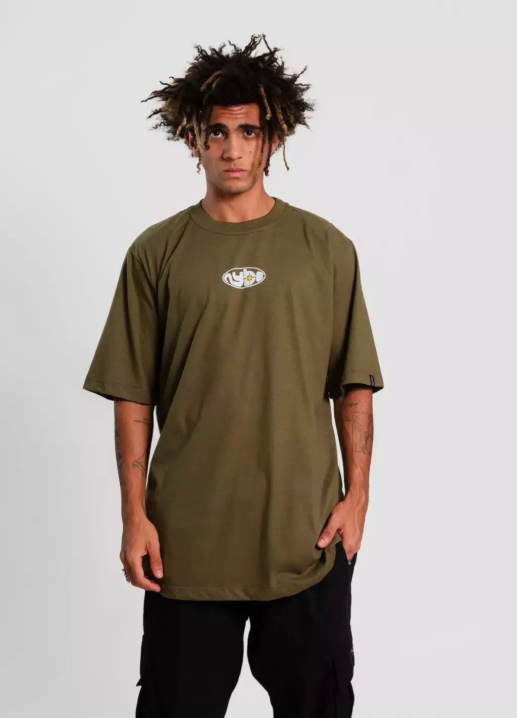 CAMISETA HYBE ASTR - VERDE