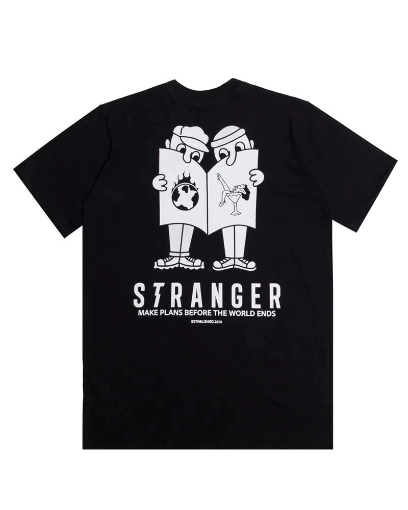 Camiseta Stranger Make Plans Before - Preta