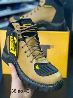 Bota Lançamento Caterpillar Masculino - comprar online