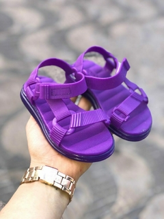 Sandália Baby Led