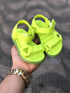 Sandália Baby Led