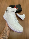 Bota Nike Air Jordan UV (Muda de Cor no Sol)