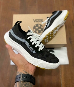 Vans Ultrarange na internet