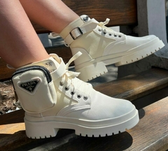 Bota Coturno Prada Novidade - comprar online