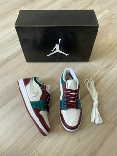 Tênis Nike SB Dunk Prato Bordo Premium Feminino - comprar online