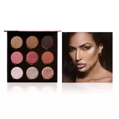 PALETA MULTIFUNCIONAL 9 CORES - CONTORNO + BLUSH + ILUMINADOR 9 NECESSÁRIOS! PAM BY PAMELLA Peso líquido: 28,8g