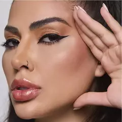 CANETA DELINEADORA PARA OLHOS SPEED PAM BY PAMELLA na internet