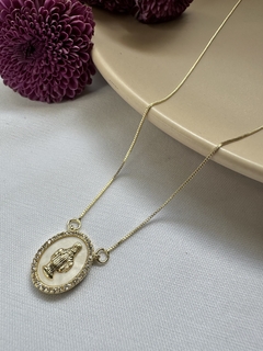 Colar Nossa Senhora Madrepérola Dourado - comprar online