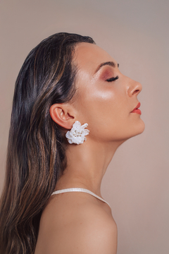 Flor Madreperola Dourado