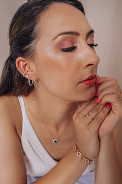 Colar Ponto de Luz Esmeralda Cravejado Cristal Dourado - comprar online