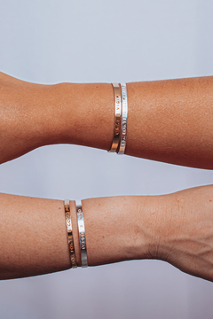 Bracelete Personalizado Nome Reto na internet