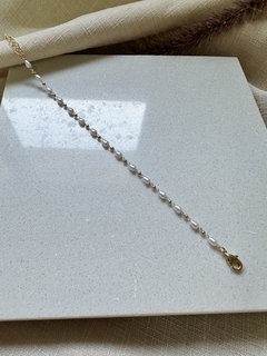 Pulseira Mini Pérolas Dourada - comprar online