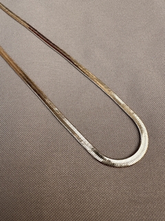 Colar Fita 4mm Dourado/Prata - comprar online