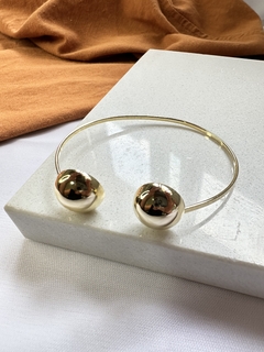 Bracelete Esferas Dourado na internet