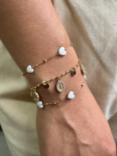 Pulseria Corações Madrepérola Dourado