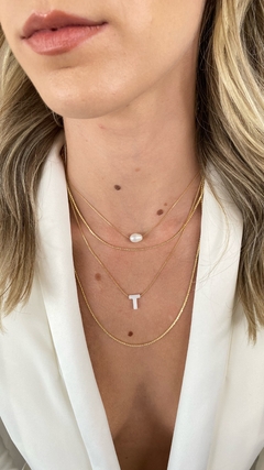 Colar Inicial Dourado - loja online
