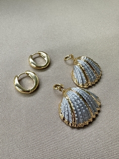 Argola Concha Mix Banhos Dourado