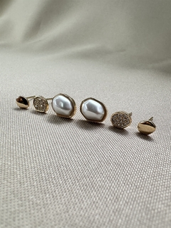 Trio Pérola Cravejado e Liso Dourado - comprar online