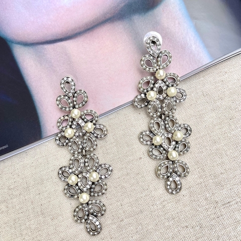 BRINCO BIJU PEROLINHAS