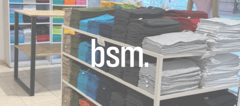 Carrusel Básicamente tienda de remeras