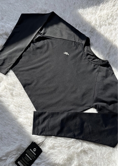 Imagem do CROPPED DRY FIT CLÁSSICO - PROTEÇÃO UV50+ - MANGA LONGA